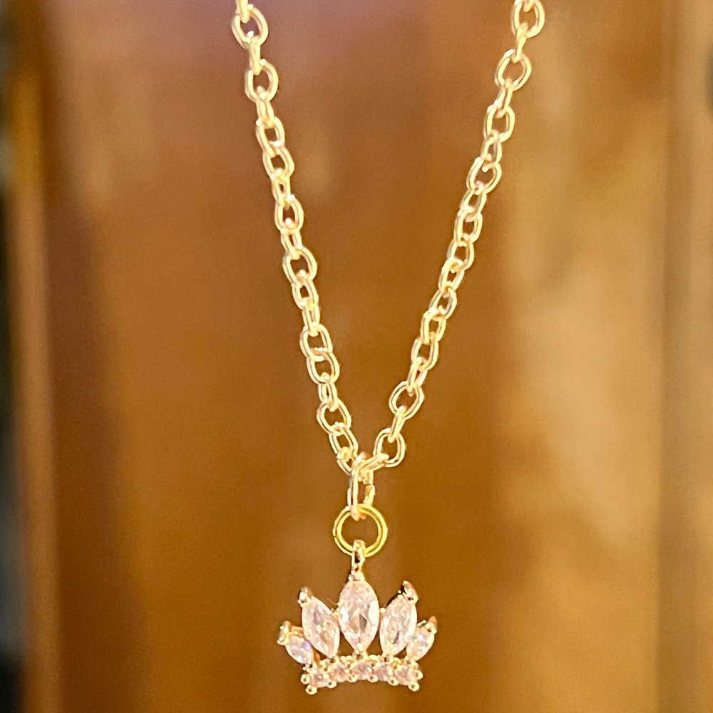 New Pave Crystal Crown Charm Necklace On Gold Tone Stainless Steel Chain